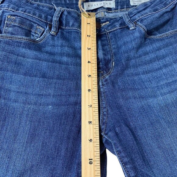 Bullhead Women's  Midrise Skinniest Blue Jeans Size 26 - Stains On Knees​​​​​ - Picture 5 of 8